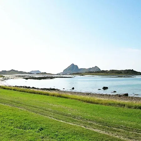 6 Person Holiday Home In B I Vester Len
